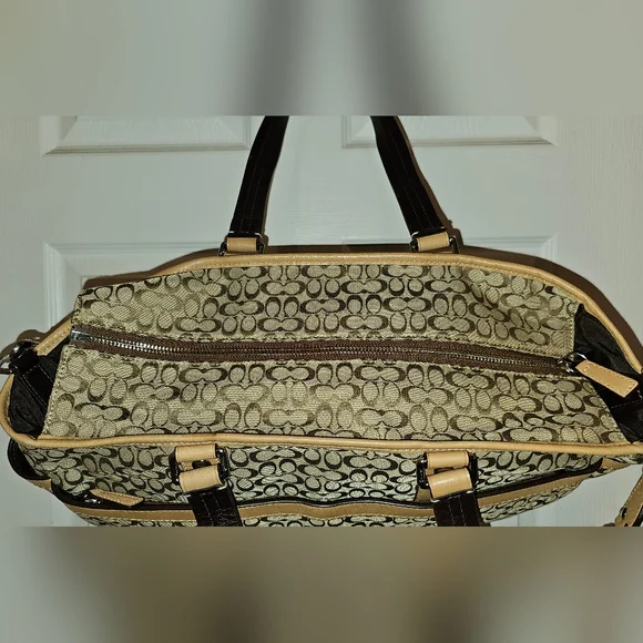 Coach EUC Signature Print Diaper Bag Work Tote 2 Way - Picture 8 of 14